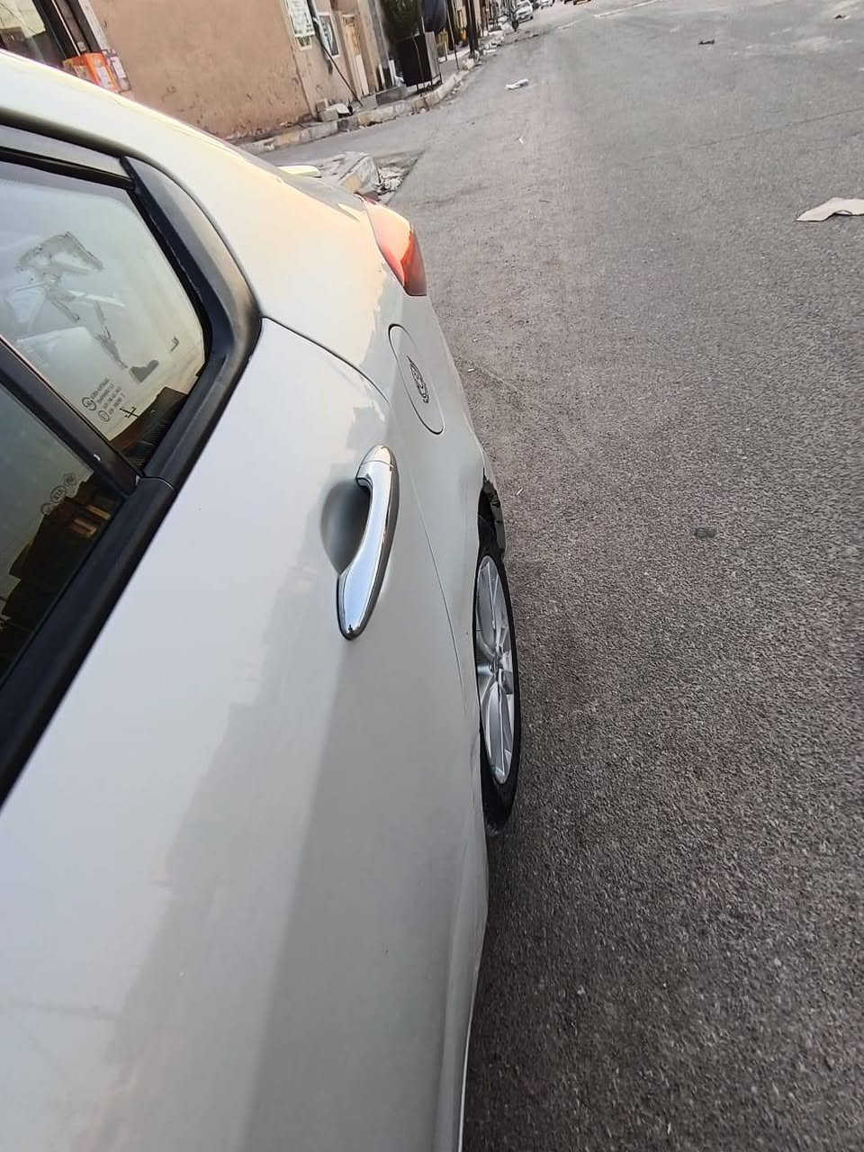 فورتي 15 وارد امريكي خصوصي بيه باب وجاملغ مكينه دوش 2000 شرط مامفتوحه كير شرط تبريد خير من الله 
تريد وكاله تريد تحويل داخل جلد السياره مال جناي 
السعر 92 بيه مجال العنوان ناصريه الاسكان الصناعي 
للأستفسار ***********
