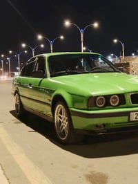 بي ام • موديل ٩٣ • رقم نكليزي