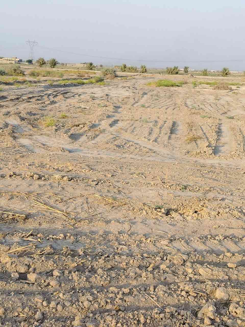 للبيع قطعة أرض مساحة دونمين طابو زراعي قريبه عله الشارع العام ماء سقي وماء اساله وكهرباء متوفر مكان قريه العداله تبعد عن طريق الصويره. جبله ٤٠٠ متر وبيها مكان دفن مال بيت الشراي يتصل *********** @
