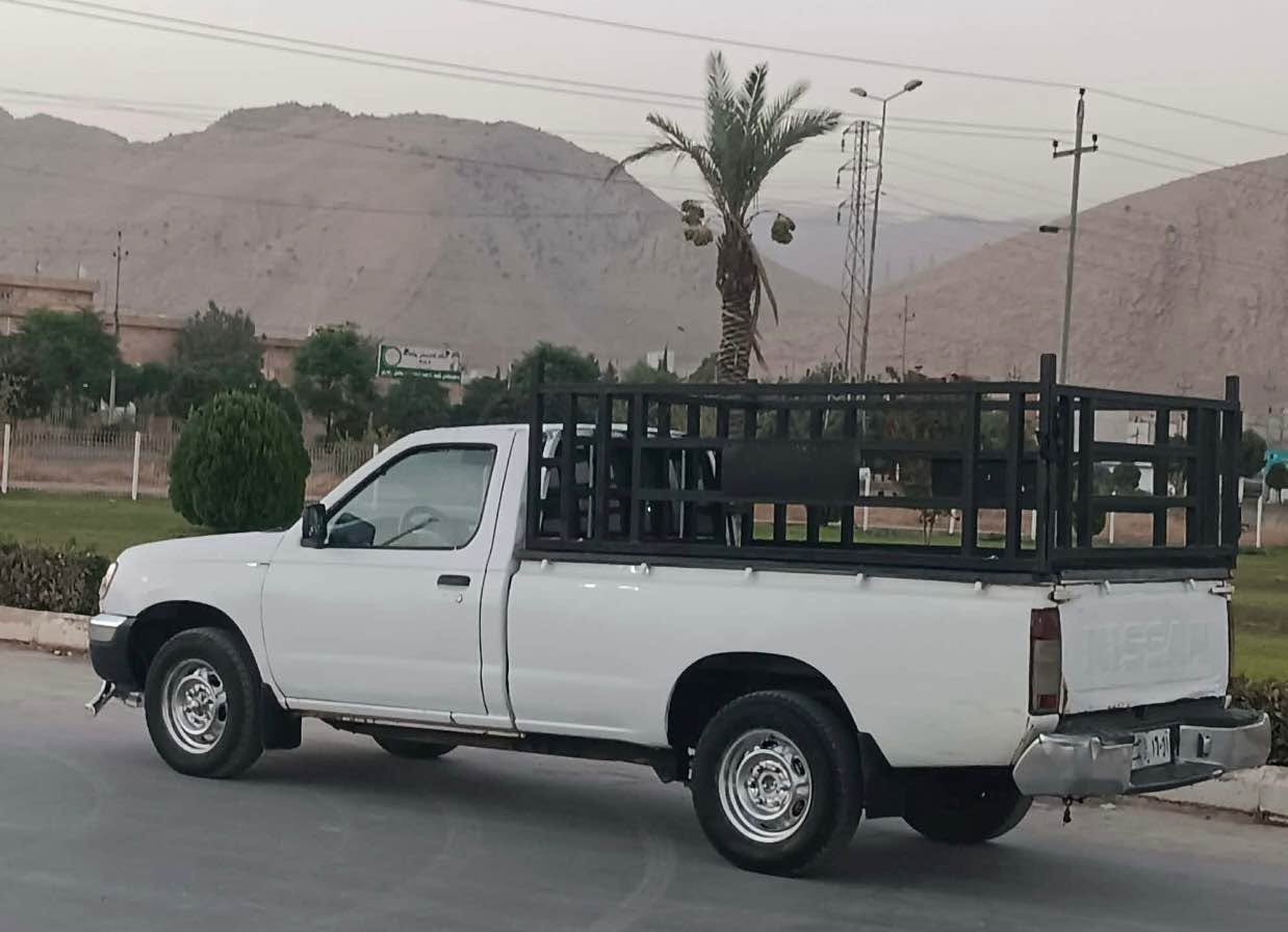 پیکاب نیسان 2002 تەبریدو پاوەر
دوو پەڵەی لە بۆدیەکەی بۆیاغە
ڕەقەم ئەسڵی تەحویل و بەناوکردن بەشەرتە
ماڵی کاسبییە ئامادەی لێخوڕینە
بایی 58 وەرەقەو معامەلەشی تێدایە
*********** - *********** رانية, السليمانية

