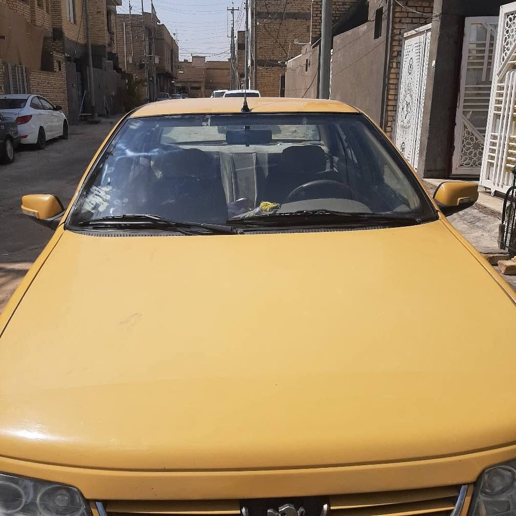 عندي بيجو لميس 2016 موديل بسمي هزه جديد خط وبحث جديد تخم تاير جديد المحرك بيه تبخير  قليل بس كير وتبرد وحداديه خير من الله   للاستفسار *********** مكاني بلناصريه
سعرهه  33 ناصرية, ذي قار
