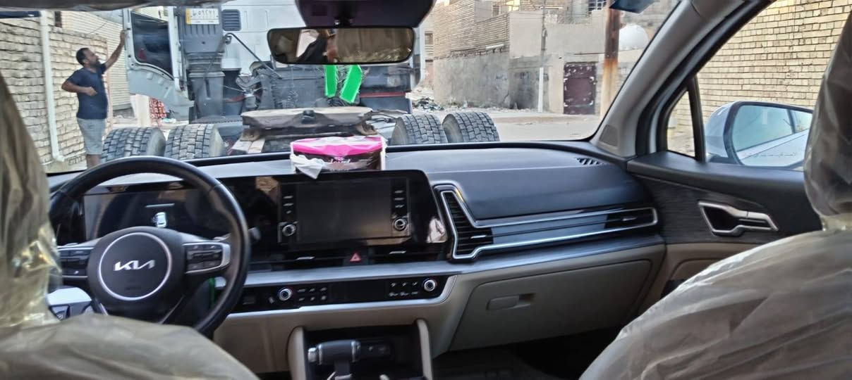 السلام عليكم سبورتاج 24سياره خليجيه ماشيه 39 سياره جديده وهذا رقمي ***********
