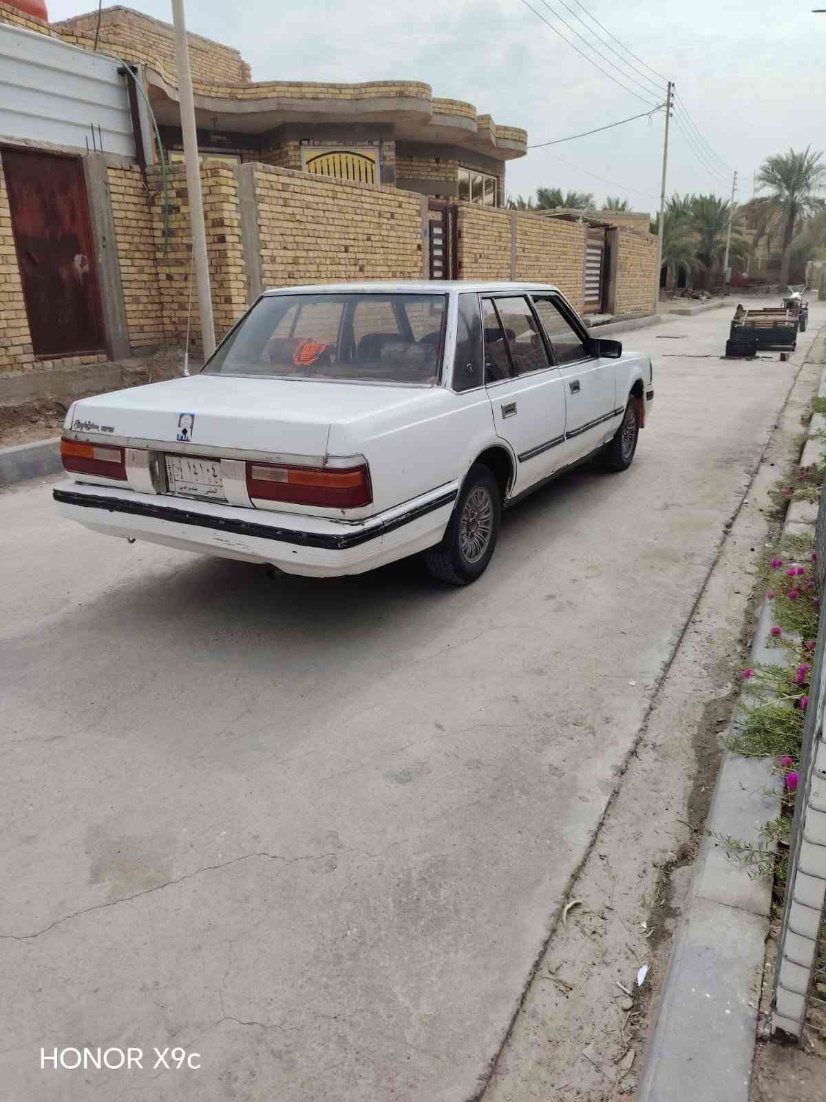 سلام عليكم سوبر مديل 85 سيارة جاهز مكينه و كير ثنين ونص شرط حدادية جديده تخم تاير جديد كهربايات كلهه شغاله مكفولة من الضربة ترايك وين مايعجبك رقم الماني مشروع وطني سيارة احله من الصور رقم *********** السعر 25 وبيهه مجال المكان  ناصرية سوك الشيوخ

نص مكتوب في الصور:
- HONOR X9c