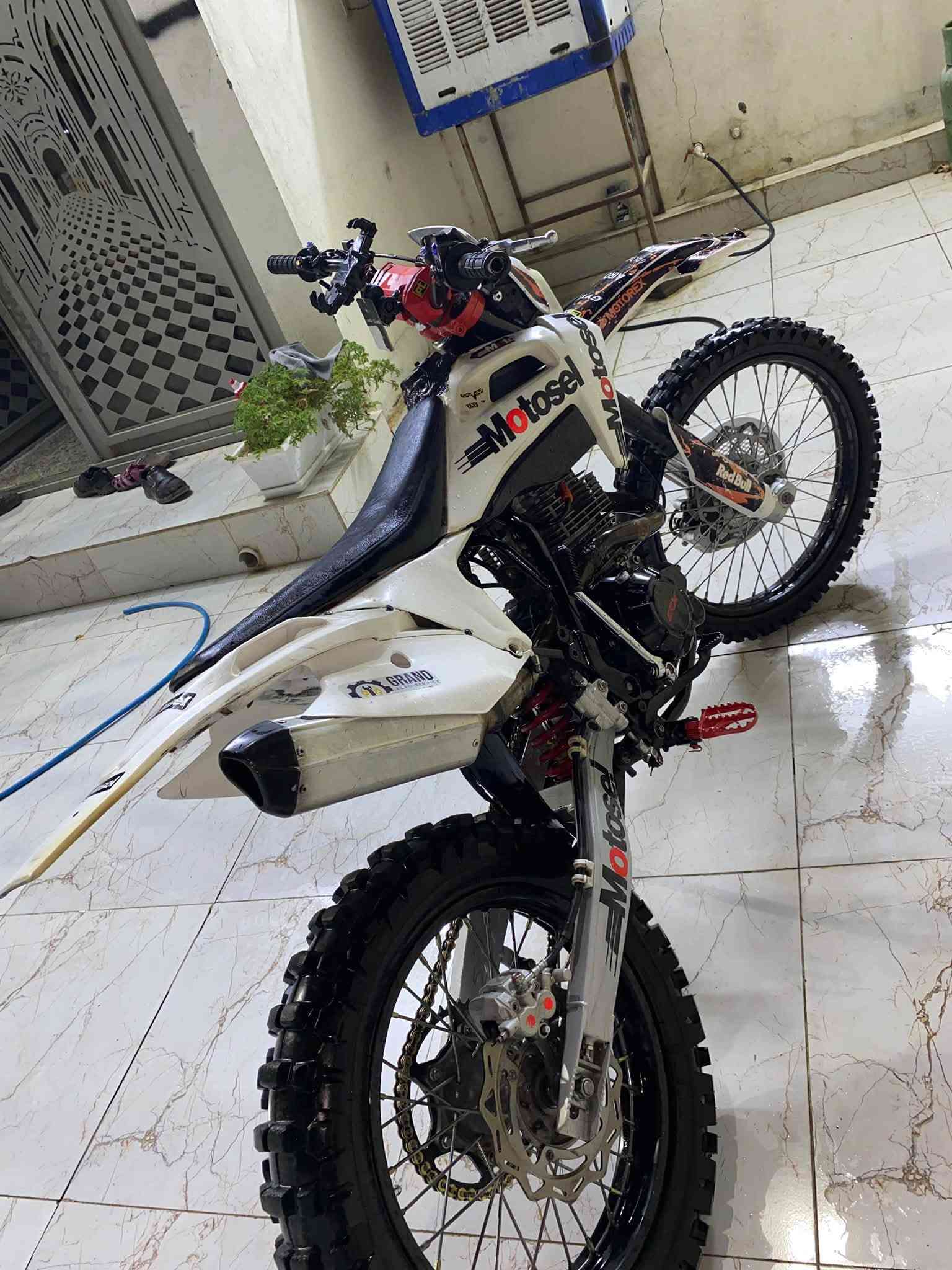 CRX • ٢٥٠ • ٢٠٢٢