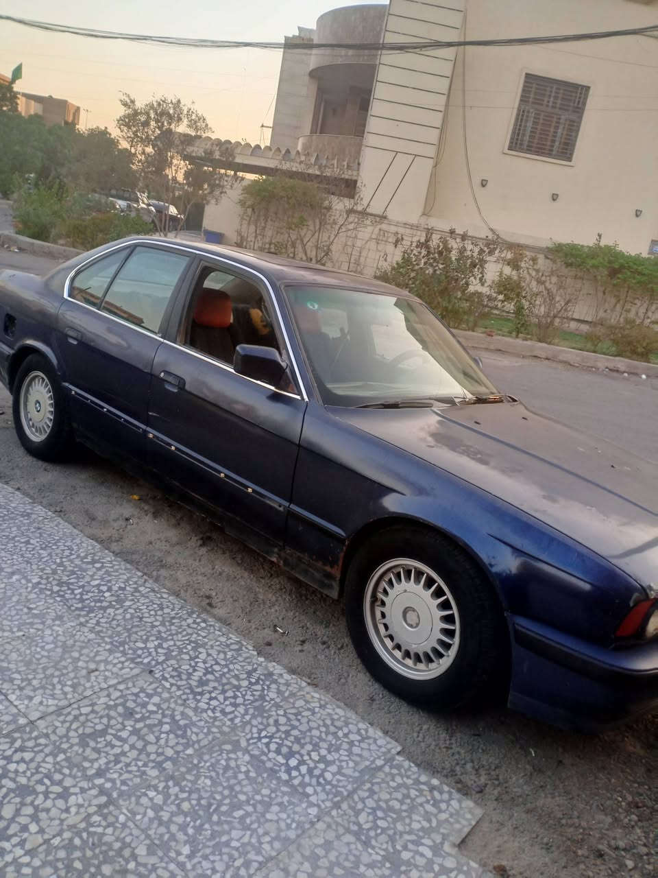 525مسكر عدل محرك كير مكفول بدون ضربه وصبغ ولا معجون رقمها ديالى انكليزي اسمي سعر 35 بي مجال بسيط ***********
