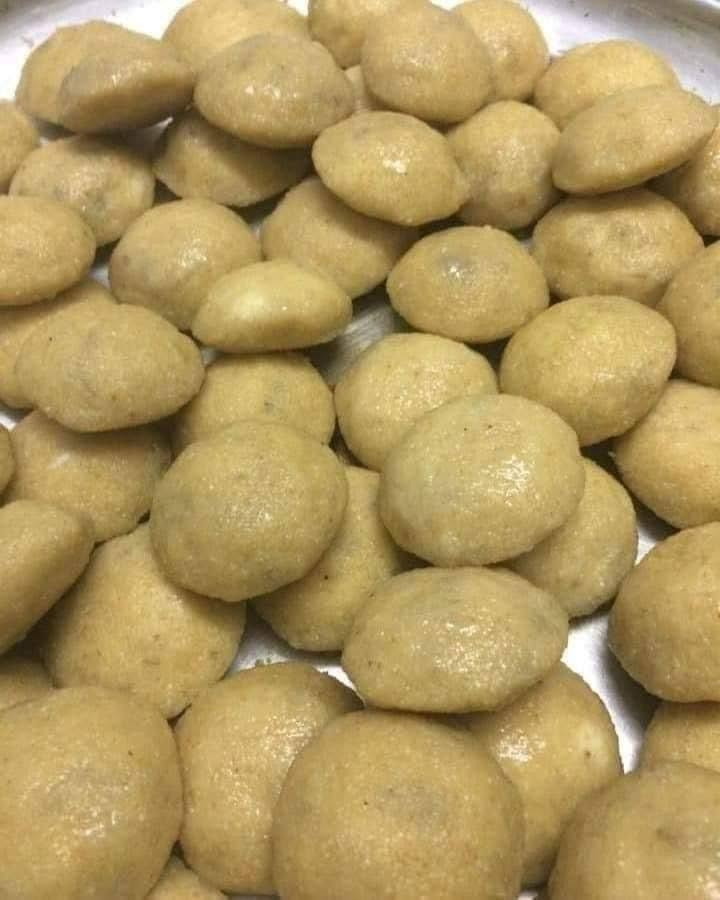 السلام عليكم حبايب شغل بيت ونضافه ولحم عراقي ذبح امانه الله ورسوله كبه بانواعها دولمه فطائر بيتزا لحم بعجين كليجه بانواعها كلشي البالكم اطبخه والحجز قبل يوم للمراسله عل الرقم ***********بي واتساب 
او عل الماسنجر
