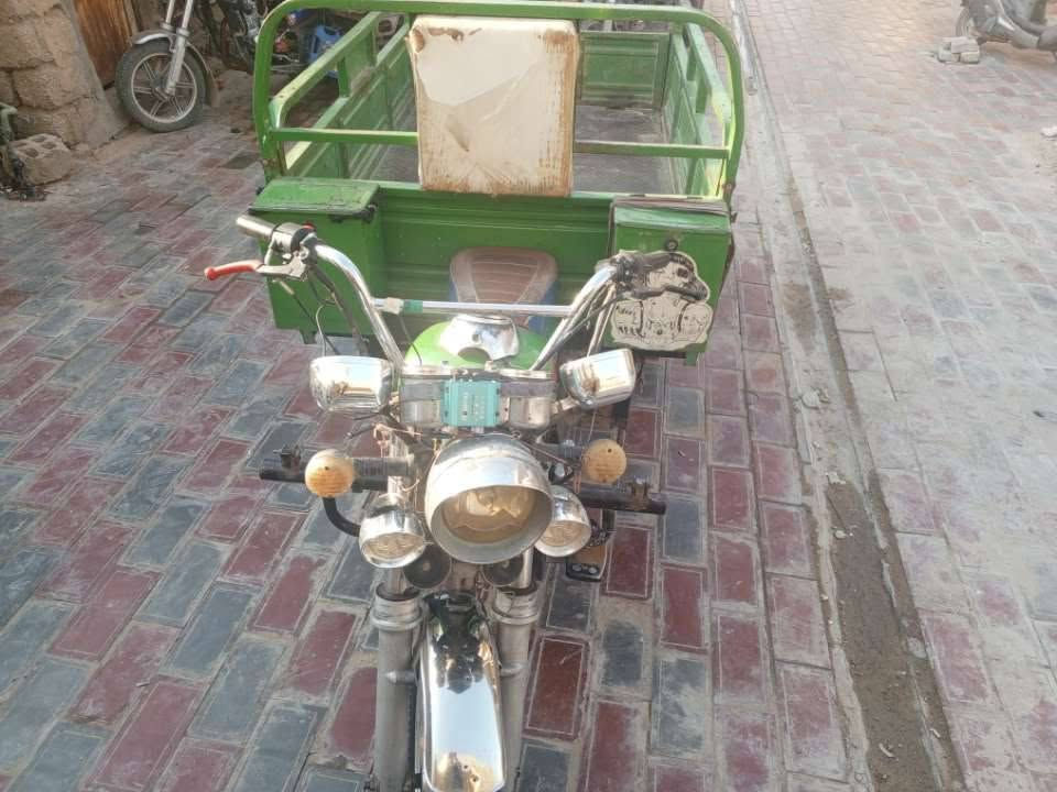 سلام عليكم ستوته مديل 20 مكفوله كفاله عامه اوراق اصولي سعر 1،650 وبيه مجال مستعجل عله بعته 

رقم تلفون ***********
