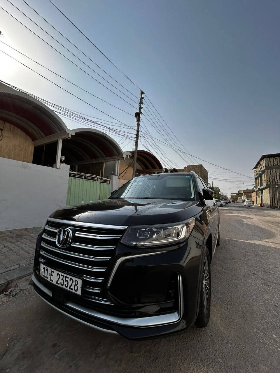 السلام عليكم سيارة شانجان cs95موديل 22رقم بغداد
سيارة رياضية متعددة الاستخدامات
عائلية كبيرة الحجم 7راكب 3صفوف
نضام دفع رباعي 4WD
ودفع امامي
سعة الخزان 74لتر
بانوراما كامل اضائة امامي خلفي بتقنية LED
امكانية طي المقاعد الصف والثالث لزيادة مساحة التخزين مقاعد جلدية كاملة شاشة لمس ونضام صوتي فاخر خاصية المساج في المقاعد الامامية ونضام تكيف هواء اوتوماتيك مع فتحات تهوية للمقاعد الخلفية ونضام كاميرات محيطية 360 درجة مع خاصية التسجيل الرباعي
نضام تثبيت السرعه AcC
لاستشعار الحركة والمركبات الامامية
نضام التحذير من الاصطدام الامامي والفرامل الطارئة الذكية وسائد هوائية متكاملة امامية وجانبية وستائرية نضام الثبات الالكتروني للمساعدة في النزول  والصعود على المنحدرات ومقاعد جلدية تحكم كهربائي وخزن ذاكرة ٣ وضعيات
شاحن لاسلكي ونضام تشغيل عن بعد ونضام خرائط وتوصيل الهاتف الذكي نضام التحذير من مغادرة المسار ونضام مراقبة الاطارات وجنطة كهربائي مع خاصية الفتح بالقدم المكان نجف رقم الهاتف ***********
السعر 190$ورقة
