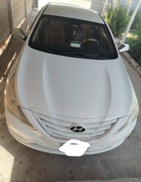 سوناته 2012 خليجي مكينه 2400 دوش  سياره خير من الله جاهزه مابيها اي نق...