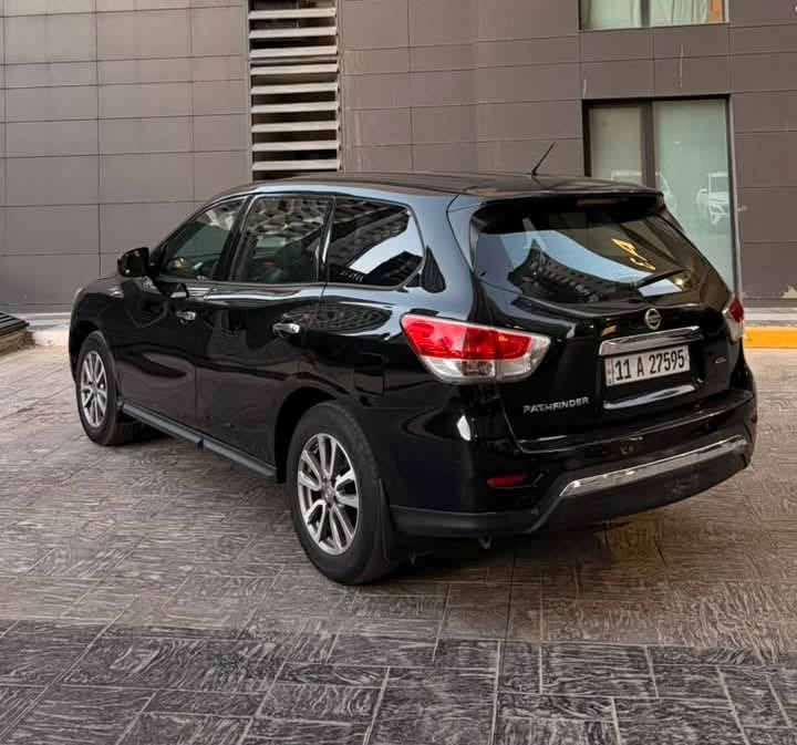 للبيع | نيسان باثفايندر 2014
موديل: 2014
محرك: 3500 CC (V6)
ناقل حركة: أوتوماتيك CVT
اللون: أسود
7 مقاعد
تشغيل بصمة (Smart Key)
كاميرا خلفية
مكيف أمامي وخلفي
جنوط ألمنيوم أصلية
مرايا كهربائية
زجاج كهربائي
سنتر لوك
مثبت سرعة
تحكم من المقود
بلوتوث / USB / AUX
وسائد هوائية
نظام ABS مانع انغلاق المكابح
نظام الثبات الإلكتروني (VDC)
مصابيح ضباب أمامية

📍 موقع السيارة: بغداد - حي 

الحسين / حي الإعلام

🔺الضرر (( الصندوك صبغ فقط ))

💰 السعر: 108 ورقة ، ماكو هيج سعر بس متوازي على بيعتها

📞 للتواصل: ***********

السيارة نظيفة وجاهزة/نقصها صدر فقط
