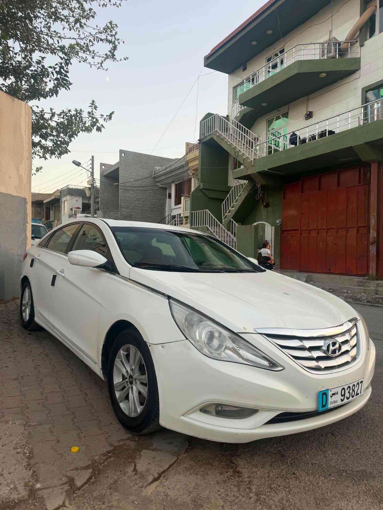 سۆناتا ٢٠١٣ 
 بڕاوە
کۆدی بۆ کراوە
سڵاید و کوشن هیتەرە ناوزەردە 
کامل مەسرەفی تیا کراوە تایەی تازەیە
شوێن سلیمانی
***********
٥٢ گەڵاو مەجالیشی تیایە چەنی مەسرەف تیابوو بە دەسی ئەدەمەوە السليمانية, العراق
