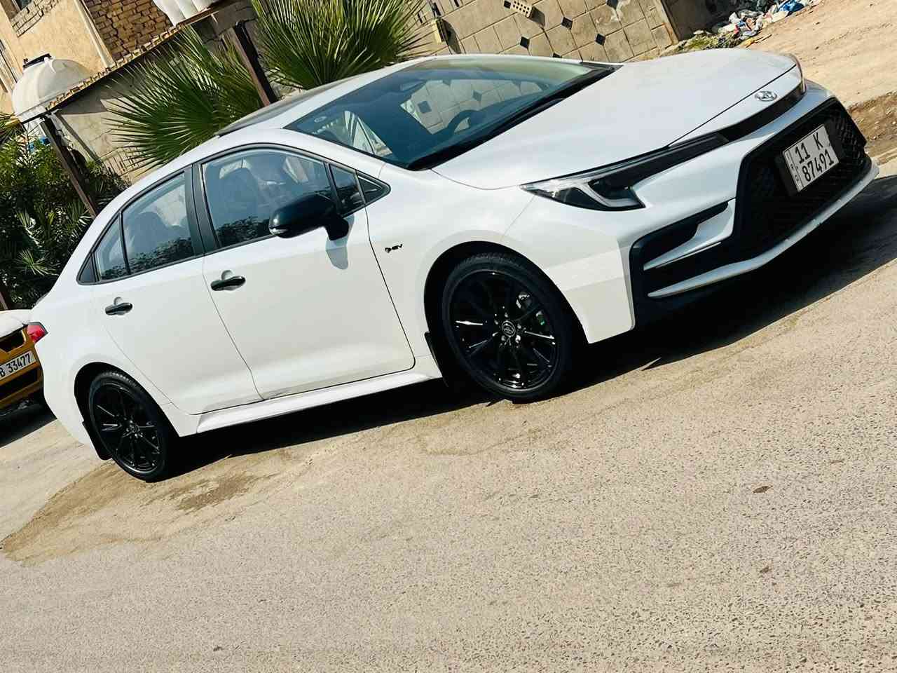 السلام عليكم كورلا هايبرد فول مواصفات s بلاك ايدشن كفاله عامه من الصبغ والحادث عدا ملاحظه جداً بسيطه موجوده بلصور بسمي رقم بغداد ماشيه 12 كم 
بانوراما 
كشن كهرباء 
رادار امامي 
مثبت كروز سرعه
قياده اليه
درايف مود
اوتو هولد
سايد بريك كهربائي 
تبريد قطعتين
توقف ذاتي 
مكان السيارة بغداد للاستفسار اكثر اتصل وتدلل 
***********
