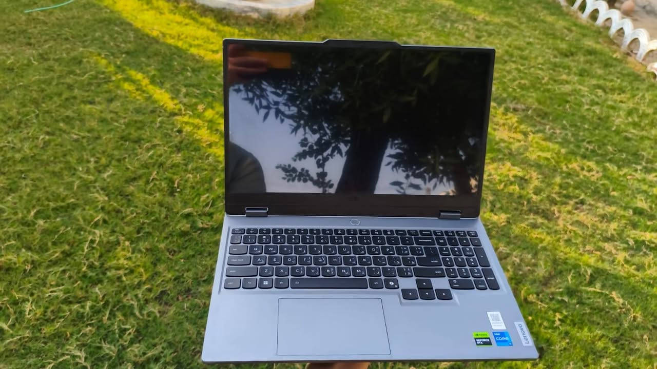 لابتوب گيمنگ لينوفو اخت الجديدة
Lenovo LOQ 15IRX10
CPU: i7-14700HX 
GPU: RTX 5060 8GB
RAM: 16GB DDR5 5600M/s 
SSD: 512GB M.2 GEN 4
Screen: 15.6i FHD 144Hz
استعمال عدة اشهر فقط 123 دورة شحن
بكارتونته وشاحنته الاصلية 170W
بطارية حالة 97%
وضمان الوكالة باقي 13 شهر
سبب البيع هو رغبة بشراء تجميعة 
السعر هو 1,800,000
مكاني ديالى بعقوبة
رقم هاتف ***********
