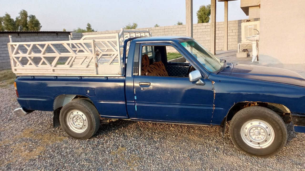 بيكم 85 كير محرك شرط صبغ حداديه طخم تاير امامي جديد الوره نضيف كهربايات كلها شغاله سياره مابيه نقص رقم وسنويه وهزه جديد السعر 45 وبيه مجال قليل للستفسار ***********
