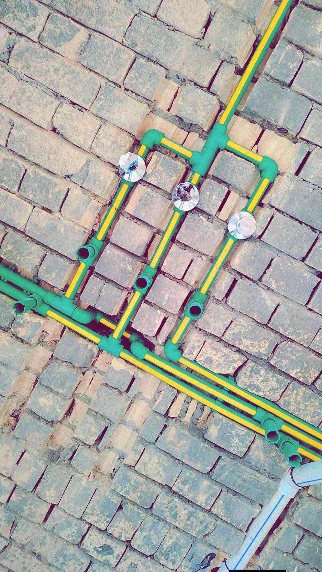 محمد الربيعي
***********
