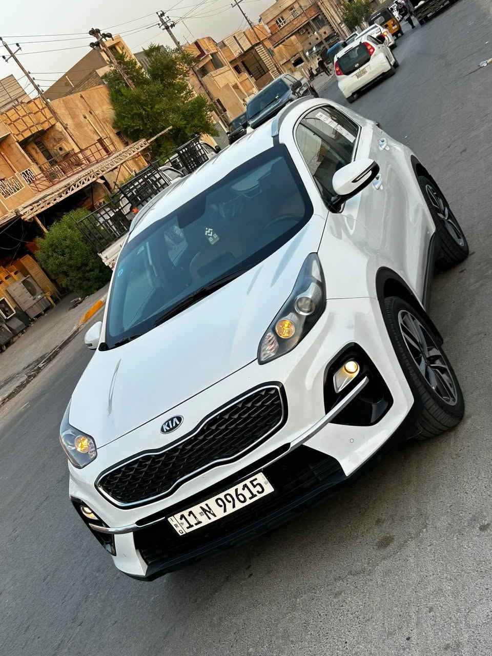 سبورتج 2020 خليجي
شركه الدوليه 

 مكفولة من الضربه والصبغ والتبديل 
كير ومحرك مكفولات 
ماشيه 63 الف حقيقي

رقم بغداد بأسمي  تحويل ثاني يوم
هزة ورقم وسنوية كلهن جدد

🔰 مواصفات 

اريل نفكيشن
كشنات جلد بلادي.
شاشه كبيره 
كار بلي + أندرويت اوتو 
ضايفله عازل حراري 
داخل لونين صحراوي واسود.
حساس امامي وخلفي.
تحكمات ستيرن 
كشافات اماميه 
برده خلفيه 
اشاير مري 
مري شفط
خمسه ويل كب .
قطعتين تبريد
تحكم ستيرن.
شاشه قرائه الاعطال
3 انضمة قيادة 
وبعد بيه هواي مواصفات

السيارة جاهزة من كل النواحي
محرك 2000 دوش المرغوب
كير ومحرك مكفولات 

السعر 184 وبيه مجال 

📍 العنوان : بغداد - الدورة

☎️ للأستفسار ***********
