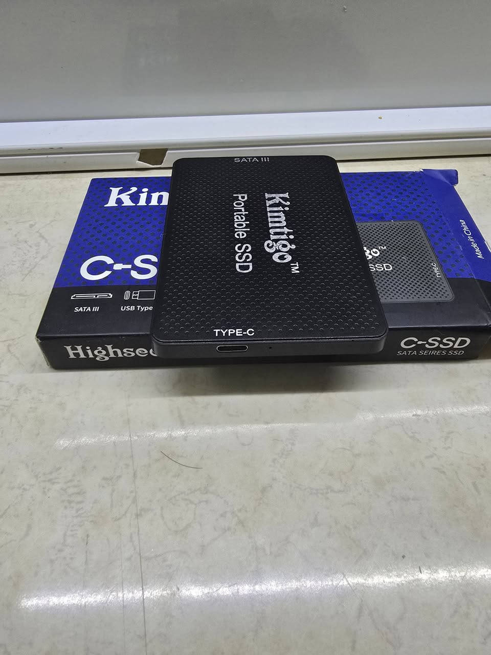 سلام عليكم هارد و مذربورد بسعر بلاش 

هارد 

SSD KIMTIGO 

سرعة : 500/MB 

اصلي و مفحوص و جديدة 

مواصفات: تكدر تستخدم داخلي و تكدر تستخدم خارجي 

سعر : فقط 50 الف قفل 

مذربورد يصير للانتل جيل 8 و 9 

جديدة ما مستخدم 

4 سلوت رام 
2 سلوت m.2 

سعر فقط : 60 الف 

اذا تريد ثنيناتهم فقط 100 الف 

+ ادزلك هدية ويا اذا تريد ثنيناتهم 

اول حجز راسلنا على الواتساب: ***********
