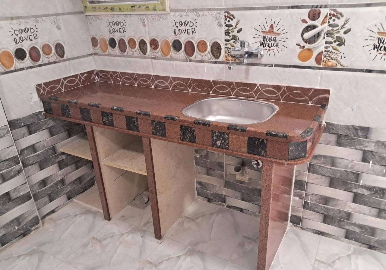 السلام عليكم
موجود كادرمصري  كامل
 تغليف وجهات مرمر بورسلين وحجر خبط ومكانيك 
وتفصيل مغاسل وكاونترات مرمرطبيعي
  وتركيب جميع انواع البورسلين 
وخلفات لبخ وطلس وصباغين 
 شغل درجه اولي ((ملحوظة)) كل مكان التعامل حلو مابين ابو البيت والخلفة تستلم شغل مو بس نضيف تستلم شغل مية مية 
للتواصل واتساب
***********
معلم /احمد ابو فرعون
