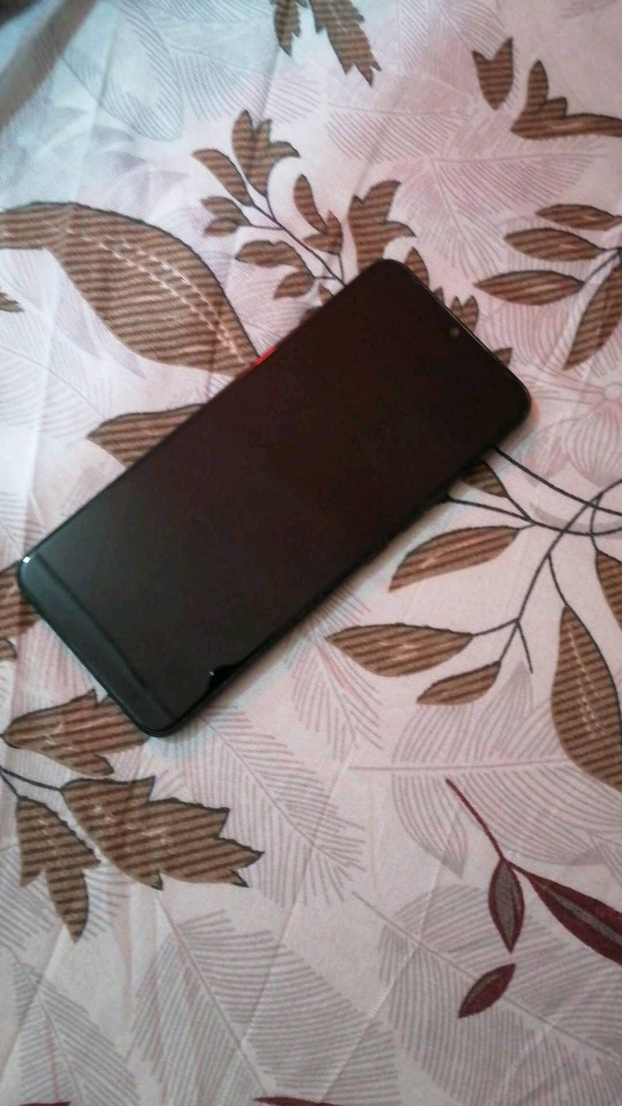 سلام عليكم جهاز TECNO POVA Neo استخدام شخصي جهاز بعده جديد مثل ما تشوف ذاكرة64 رام4 دبل سيم كارت سعره125