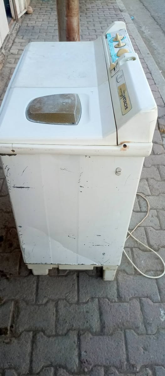 غسالە هیتاشي للبیع شرط شغل مابي عيب سعر٥٠ الف بي مجال غسالة ٨ كيلو رقم موبايل *********** مكان حي الجمهوريه
