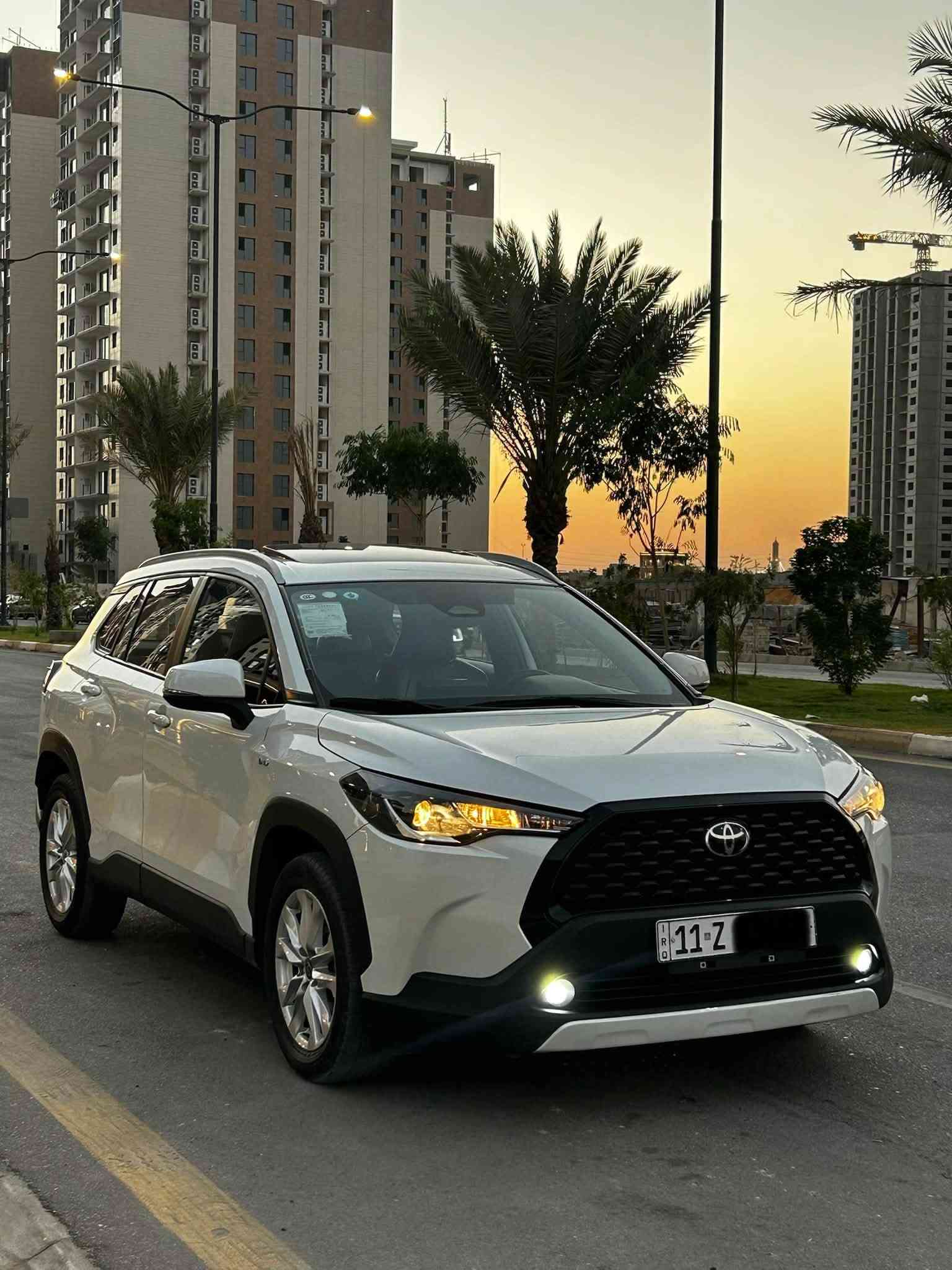 تويوتا كورلا HEV كروس تجميع الصين مكفولة من الصبغ والتبديل موديل 2024 فول بصمة سلايت محرك 2000 كامرة وشاشة  اصلية رادار توقف ذاتي 5 ويل كب كشنات جلد كهرباء 
بلوجكترات 
حمالات سقف 
وحساسات امامي خلفي 
هيه فول موصفات بعد بيه هواي موصفات 
عداد المسافة 46 الف كيلو 
المركبة بحالة جيدة
السبير غير مستخدم 
السعر 27.400 مليون  رقم تلفون ***********
