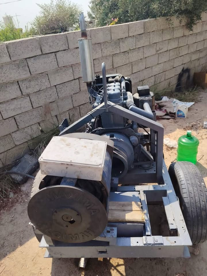 مولد محرك عنتر جنريتر 22kv النضافه95‎%‎ شرط التشغيل والفحص ادامه كامله للمولد ماناقصه اي شي 
العنوان بابل جبله 
***********
