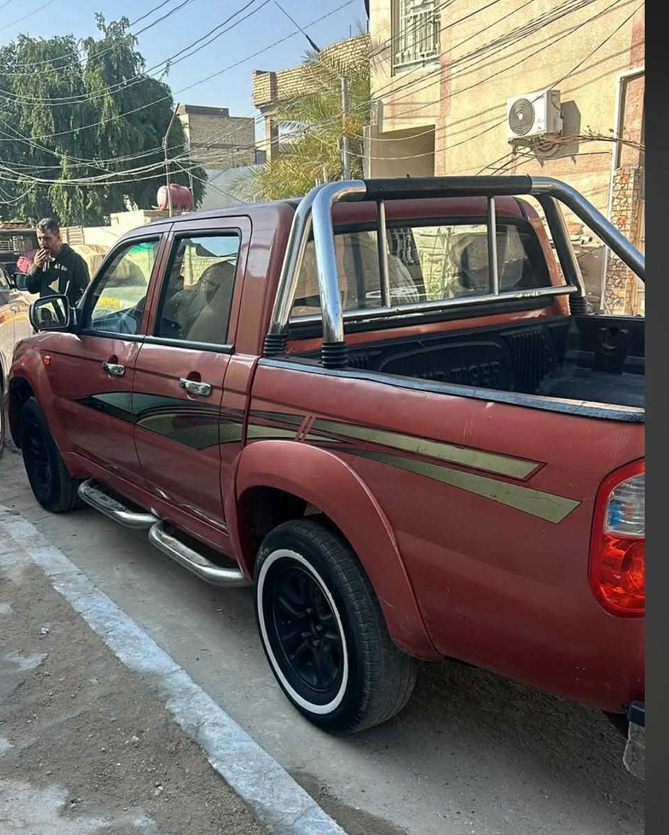 السلام عليكم بيكم صيني اسكاي مكفوله من صبغ وخياس بس بيه طخه بصيطه بل جامله المامي
محرك مكفول حدادي مكفوله زوج تاير المامي جديد تبريد ثلج
جاهزه من كلشي السعر ٥٠ وبيه مجال ***********
