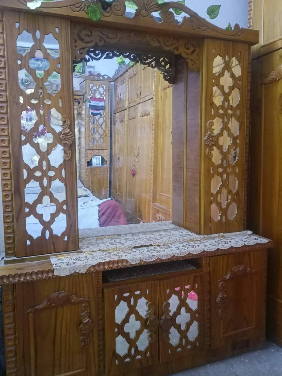 غرفة خشب • ثقيلة • جديدة