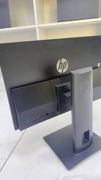 HP ProOne 600 G4 • شاشة لمس ٢٢بوصة • i5 الجيل الثامن