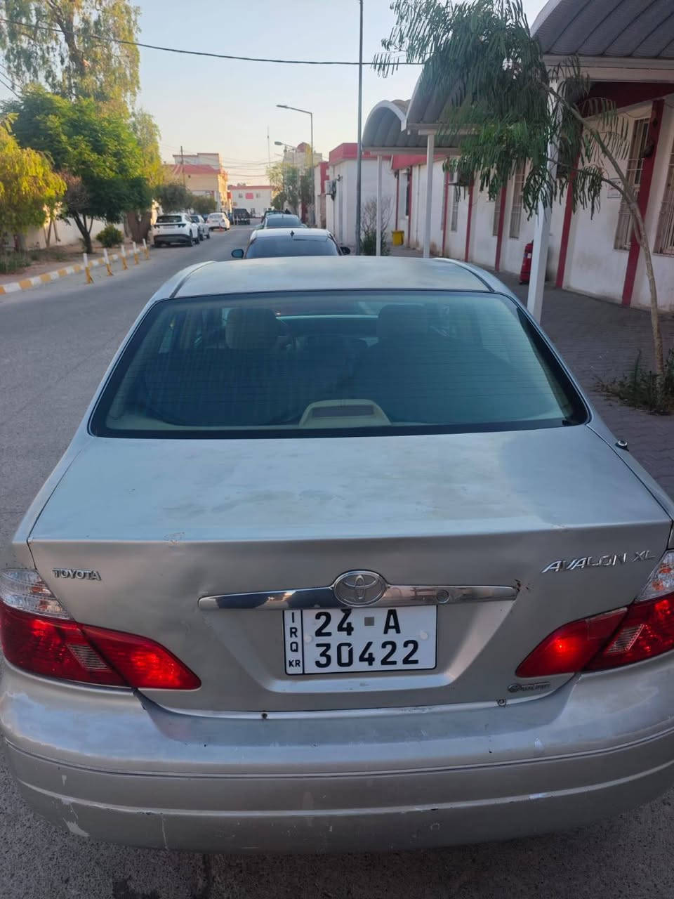 تويوتا افلون خليجي
موديل ٢٠٠٢ 
سيارة بدون ضربة
 بس بونيد صبغ بعد ما بيها صبغ شرط مكينة او كير ابشرط جديد اوتو تدفئة او تبريد ابشرط اربع جامات كهربائي + مرايات كهربائي + قفل مركزي +شاشة+ كاميرة. اربع اطارات جديدة او بطارية جديد او صدر جديد. 
سيارة سنوية جديد او هزه جديد لل ٢٠٣١ بأسمي شرط تحويل او وكاله او غرمه سعرها 70 او بي مجال مكان سيارة كركوك
*********** كركوك, العراق
