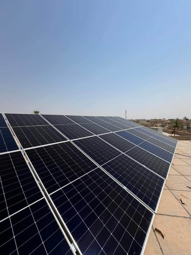 من اعمال مكتب افاق للطاقة الشمسية☀️
 الموقع:- صلاح الدين-تكريت شارع الباشا

◀️40 امبير نهاري

◀️ 30 امبير ليلي

تم العمل باستخدام اجود المواد من الشركات الغنية عن التعريف✅
1-الواح لونجي هيمو  x10 واط650 عدد /18 ذات وجهين وذات كفائة عالية ضمان15.سنه
2-بطاريه ,16كيلو بيسن كرين عدد /2 ضمان عشر سنوات
3-جهاز انفيرتر من ماركة لينكس بحجم 11 كيلو واط ضمان سنتين
4- اسلاك الربط و كافة اجهزة الحماية 

للحجز او الاستفسار:-
مهندس اشرف:-‭***********‬
مهندس ضرغام:- ***********
محمد حسام:-***********
او زيارة موقع الشركة (صلاح الدين تكريت شارع زيونة)

يتوفر لدينا مواد الطاقة الشمسية بسعر الجملة للمكاتب والمنصبين
