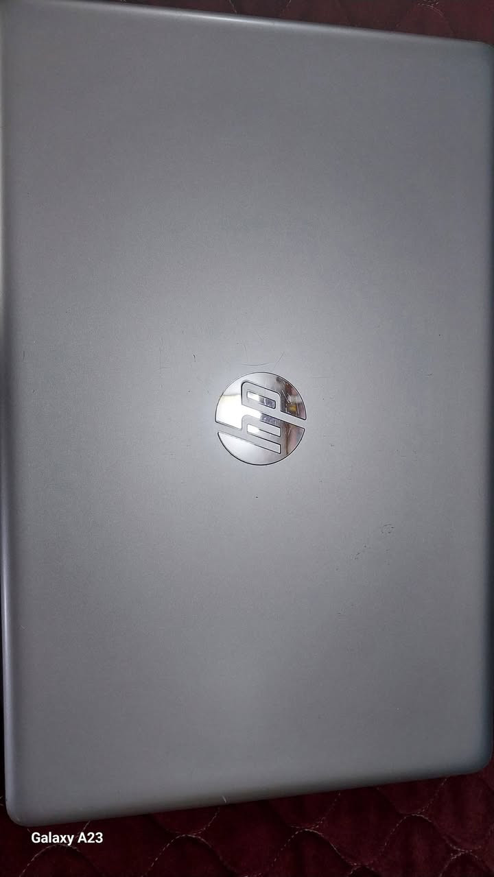لابتوب HP نظيف للدراسة والتصميم - i7

السلام عليكم، عندي لابتوب نظيف استخدام جامعة فقط

*المواصفات:*
- النوع: HP Laptop 15-da
- المعالج: Intel Core i7-8565U جيل ثامن 8 كور
- الرام: 8GB
- الهارد: SSD 128GB سريع (ويصير تضيف هارد ثاني)
- كرت الشاشة: 2 كارت - Intel + NVIDIA MX130 2GB منفصل
- الشاشة: 15.6 نظيفة كلش مابيها لا خط ولا شخابيط
- البطارية: ضعيفة، يشتغل عالشاحن، تشتغل 20-30 دقيقة

*ملاحظة:* اللابتوب نضيف وشغال كلشي بيه، لا حرارة ولا عطل، فقط بطاريته ضعيفة وهذا سعره على حسابه.

السعر: 550 ألف وبي مجال  للشراي

مكاني: البصرة - [خمسة ميل]

تواصل: [***********]

نص مكتوب في الصور:
- Galaxy A23
- Galaxy A23 DirectX Diagnostic Tool System Display Render Sound Input Device Name: Intel(R) UHD Graphics 620 Manufacturer: Intel Corporation Chip Type: Intel(R) UHD Graphics Family DAC Type: Internal Device Type: Full Display Device Approx. Total Memory: 4167 MB Display Memory: 128 MB Shared Memory: 4039 MB DirectX Features DirectDraw Acceleration: Enabled Direct3D Acceleration: Enabled AGP Texture Acceleration: Enabled DirectX 12 Ultimate: Disabled Notes No problems found. Drivers Main Driver: igdumdim64.dll,igd10iumd64.dll,igd10 Version: 27.20.100.8935 Date: 10/28/2020 03:00:00 WHQL Logo'd: Yes Direct3D DDI: 12 Feature Levels: 12_1,12_0,11_1,11_0,10_1,10_0,9_3 Driver Model: WDDM 2.7 Help Next Page Save All Information... Exit
- DirectX Diagnostic Tool
- System Display Render Sound Input
- Device
- Name: NVIDIA GeForce MX130
- Manufacturer: NVIDIA
- Chip Type: NVIDIA GeForce MX130
- DAC Type: Integrated RAMDAC
- Device Type: Render-Only Display Device
- Approx. Total Memory: 6040 MB
- Display Memory: 2001 MB
- Shared Memory: 4039 MB
- DirectX Features
- DirectDraw Acceleration: Enabled
- Direct3D Acceleration: Enabled
- AGP Texture Acceleration: Enabled
- DirectX 12 Ultimate: Disabled
- Drivers
- Main Driver: nvldumdax.dll,nvldumdax.dll,nvldumdax.d
- Version: 32.0.15.8183
- Date: 11/4/2025 03:00:00
- WHQL Logo'd: Yes
- Direct3D DDI: 12
- Feature Levels: 11_0,10_1,10_0,9_3,9_2,9_1,1_0_CC
- Driver Model: WDDM 3.2
- Notes
- No problems found.
- Help
- Next Page
- Save All Information...
- Exit
- YouTube Telegram Web BlueStacksIn... BlueStacks 5 BlueStacks Multi-Insta... Galaxy A23 DirectX Diagnostic Tool System Display Render Sound Input Device Drivers Name: Speaker / Headphone (Realtek(R) Audio) Name: RTKVHD64.sys Hardware ID: HDAUDIO\FUNC_01&VEN_10EC&DEV_0236&SUBSYS_103 Version: 6.0.9025.1 (English) Manufacturer ID: N/A Date: 9/8/2020 03:00:00 WHQL Logo'd: Yes Product ID: N/A Other Files: Type: N/A Provider: Realtek Semiconductor Corp. Default Device: Yes Notes No problems found. Help Next Page Save All Information... Exit
- This PC Recycle Bin YouTube Facebook Telegram Web Control Panel BlueStacksIn... Brave BlueStacks 5 Excel BlueStacks Multi-Insta... Word PowerPoint سيمانا Galaxy A23 DirectX Diagnostic Tool System Display Render Sound Input This tool reports detailed information about the DirectX components and drivers installed on your system. If you know what area is causing the problem, click the appropriate tab above. Otherwise, you can use the "Next Page" button below to visit each page in sequence. System Information Current Date/Time: Monday, September 21, 2026, 5:42:40 PM Computer Name: DESKTOP-LHV8LO5 Operating System: Windows 11 Pro 64-bit (10.0, Build 26200) Language: English (Regional Setting: English) System Manufacturer: HP System Model: HP Laptop 15-da1xxx BIOS: F.20 Processor: Intel(R) Core(TM) i7-8565U CPU @ 1.80GHz (8 CPUs) Memory: 8192MB RAM Page file: 3549MB used, 7217MB available DirectX Version: DirectX 12 Check for WHQL digital signatures DxDiag 10.00.26100.9278 64-bit Unicode Copyright © Microsoft. All rights reserved. Help Next Page Save All Information... Exit