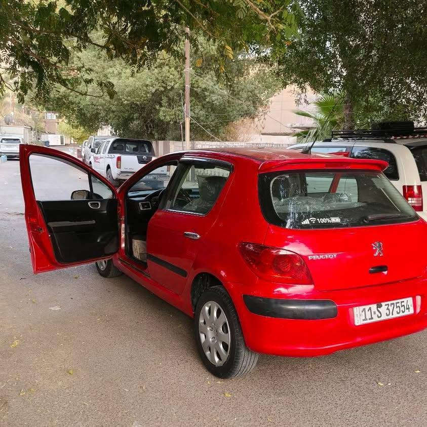 للبيع بيجو307موديل2006. محرك كير مكفلات انظاف تبريد باردثلج  صبغ جماليه سياره جاهزه.تخم.تاير.جدد أوربي وليسه صيني مكاني بغداد ***********
