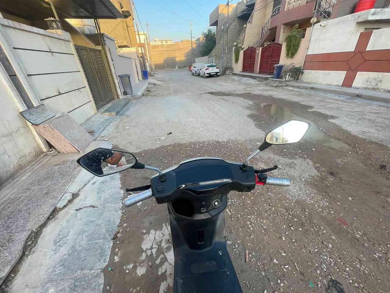 تم النشر مره اخرى بسبب الوعود الكاذبه 
دراجه شحن بسعر مناسب 6 بطاريات نوع كرافن 💥 الملف 1200☄️ الشحنه الوحده تمشيك 40 كيلو متر دراجه عيبه بس الكفرات الخلفيه براغي ضاربهن والايت الامامي يرادله فيشه ب3الاف دينار بس ذني عيبه دراجه حساساته قويه تنزل ستاند متمشي الى من ترفعه بيه نضام بك ونضام الوقوف بارك بيه شحن تلقائي مكاني بغداد الدوره  راحه او امان 👌🏽💥 رقم الهاتف *********** بي واتساب
