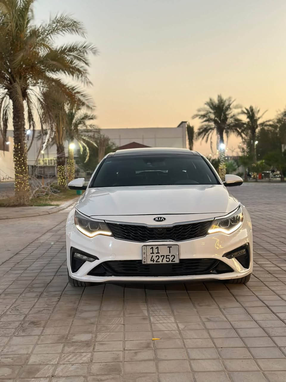 اوبتما 2019 sxl
فول مواصفات Sxl 
بانوراما
بصمة تشغيل وابواب
صندوق ذكي 
لايتات زنون 
سماعات كارديون هارمن 
رادار امامي وجانبي
اربع كامرات
كشنات الاماميه تدفئه وتبريد
كشنات خلفيه تدفئه
ستيرن تدفئه
كشنات خزن ميموري 
تحديد مسار 
كار بلي
مكانها كربلاء
ماشيه 85 الف
حادثها مرفق
و بابتين مبدلات نفس الون
لا تقانها بخواتها العميات 
السعر 130
***********
