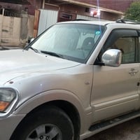 باجيرو موديل 2006 موضح بل سونار 90 وبيهه مجال واذا مراوس ب نتيفيه مكان...