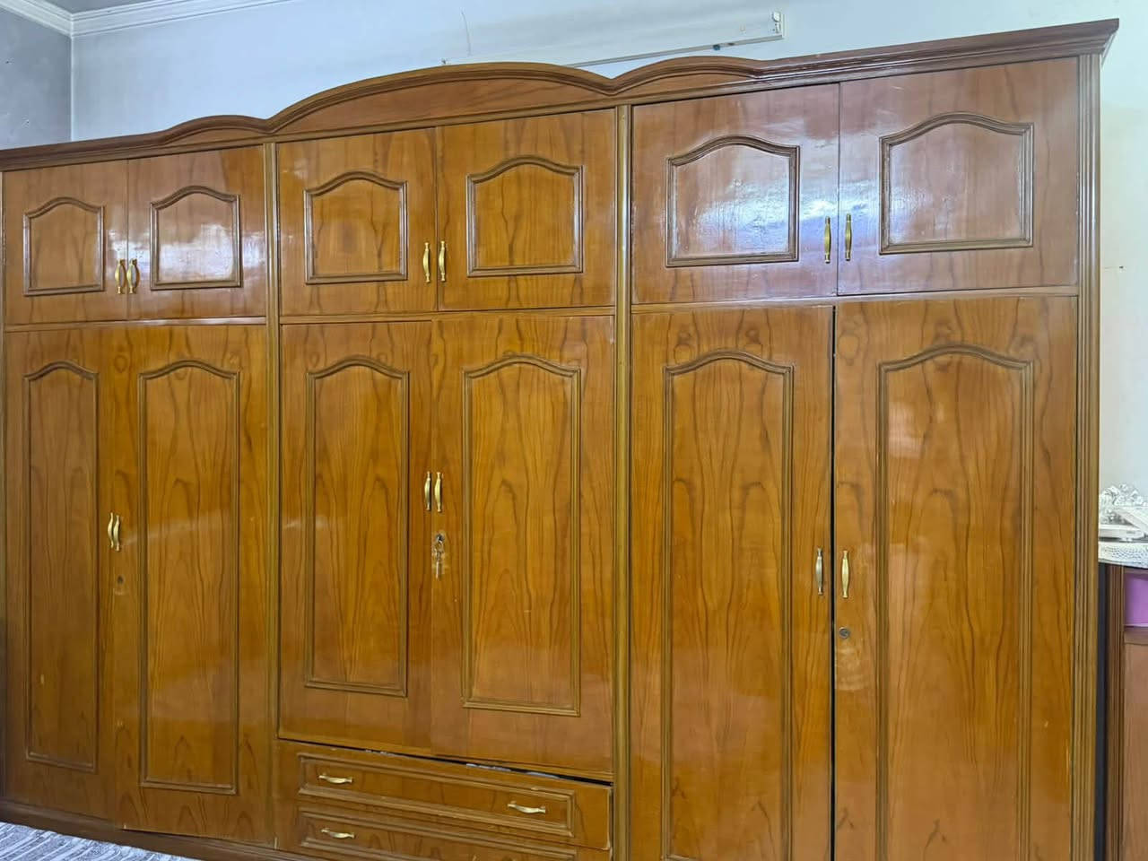 غراض مستعمله نظيفه باب اول للبيع للاستفسار *********** بغداد الحريه حي المعلمين
