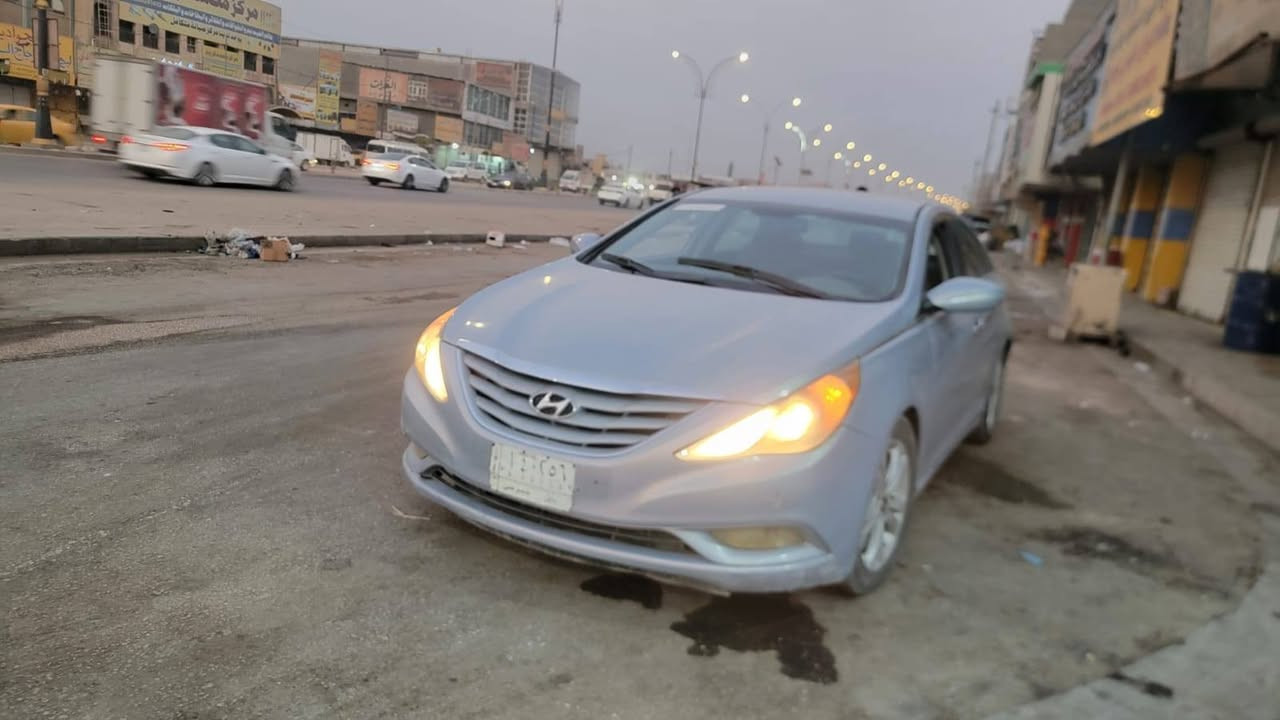 ***********السلام عليكم  ماكو هيج أسعار  والله بس الظروف تحكم بالعافيه إلياخذه  كير ومكينه وحداديه وتبريد كله كفاله  
تحويل مباشر بسمك  مكاني باحله رقمه بابل  سياره بيه بالحزام صبغ إني ابيع احزام هيه مو حزام 
السعر  ٦٩ قفل 🔒 بدون عمله تفيدك اخليك عل راسي ما تفيدك هم اخليك عل راسي ***********
