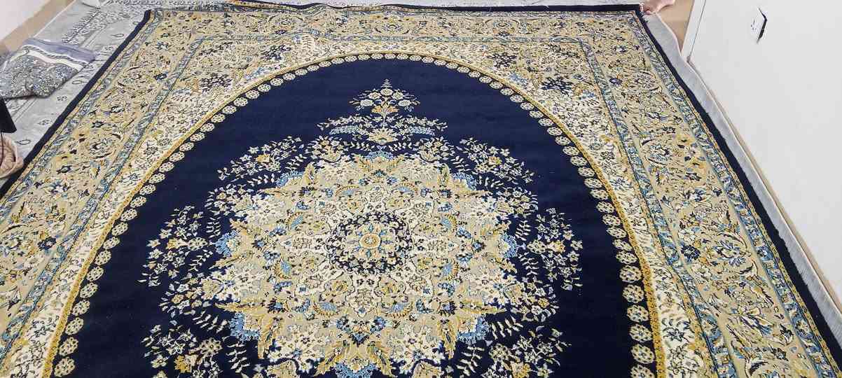 بۆ فرۆشتن 20 هەزار کەلار *********** واتسئاپ و فایبەریشی لەسەرە
