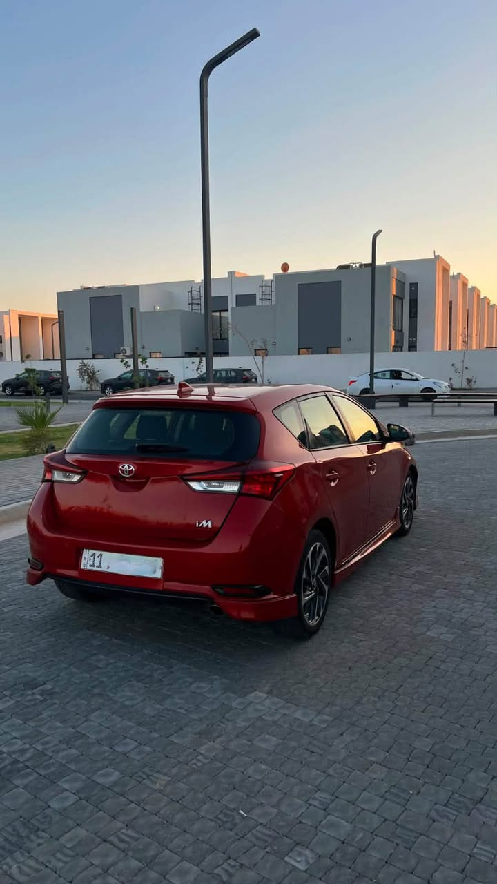 السلام عليكم
🚘 للبيع كورولا هاتشباك iM موديل 2018

🔹 الموديل: 2018
🔹 الفئة: Corolla iM Hatchback
🔹 المحرك: 1.8L
🔹 الكير: أوتوماتيك
🔹 اللون: أحمر 🔴
🔹 الممشى: 150 ألف كم
🔹 الوارد: أمريكي 🇺🇸
🔹 الحادث: قطعة وحدة فقط، جاملغ الخلفي الأيسر(موجود بالصور)

✨ مواصفات السيارة:
شاشة، كاميرا خلفية، تحكم ستيرن، مثبت سرعة، بلوتوث، USB، مري شفط، وغيرها من مواصفات الـ iM.

💰 السعر: 112 ورقة

📍 الموقع: بغداد حي الجامعة

📞الرقم تواصل بالواتس: ***********
رجاءاً الشراي يتصل فقط.

السيارة نظيفة و معتني بيها .
