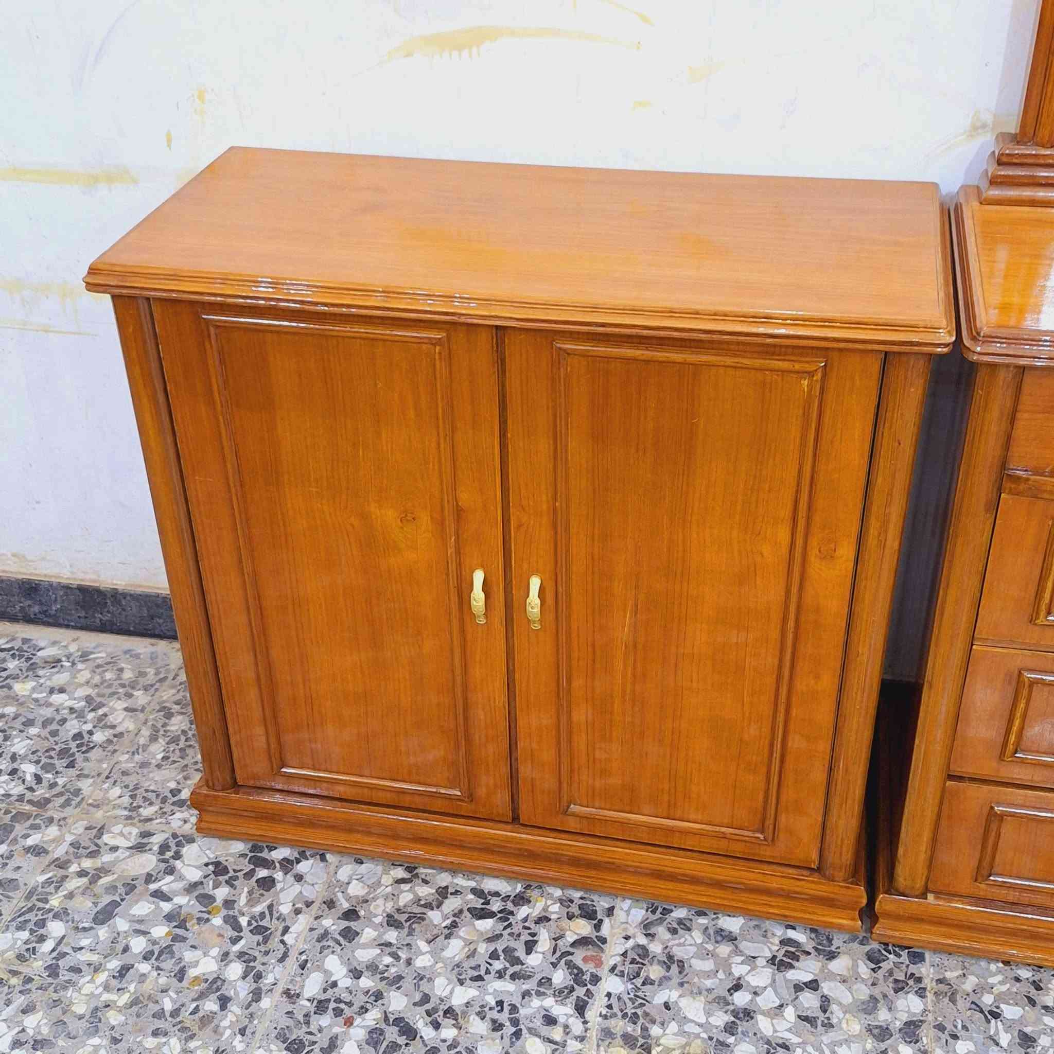 غرفه ست ابواب ملحق رئاسي غرفه فاخره جدآ وثقيله جدآ وأخت الجديده للإستفسار ***********
