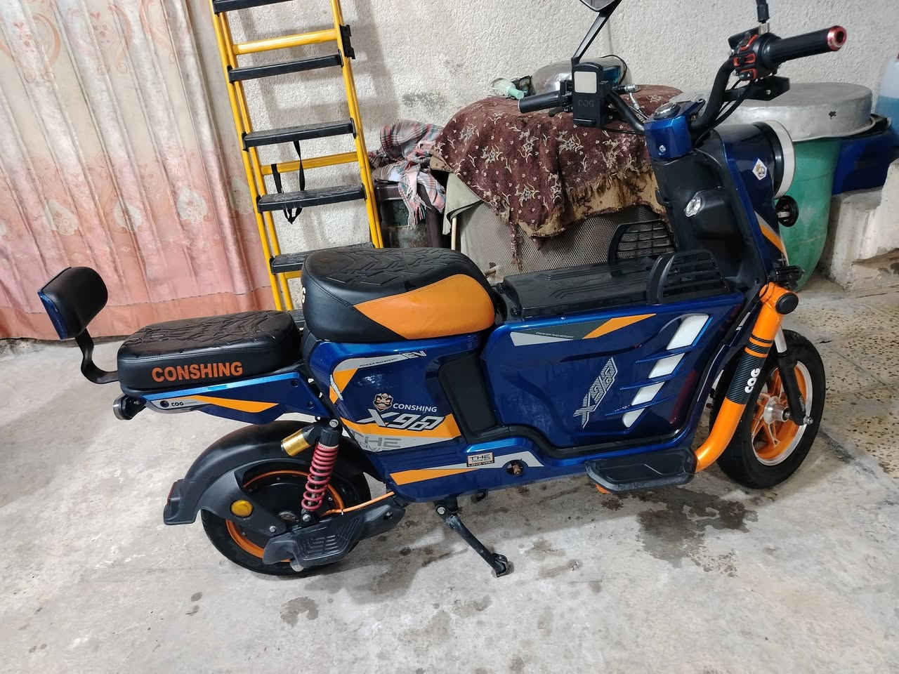 سلام عليكم دراجه شحن x900 لبيع السعر 550 وبيهه مجال العطل بس الشاشه دراجه نضيفه كلش وسريعه ومصفاتهه تخبل المكان بغداد الشعله الخطيب الرقم ***********
