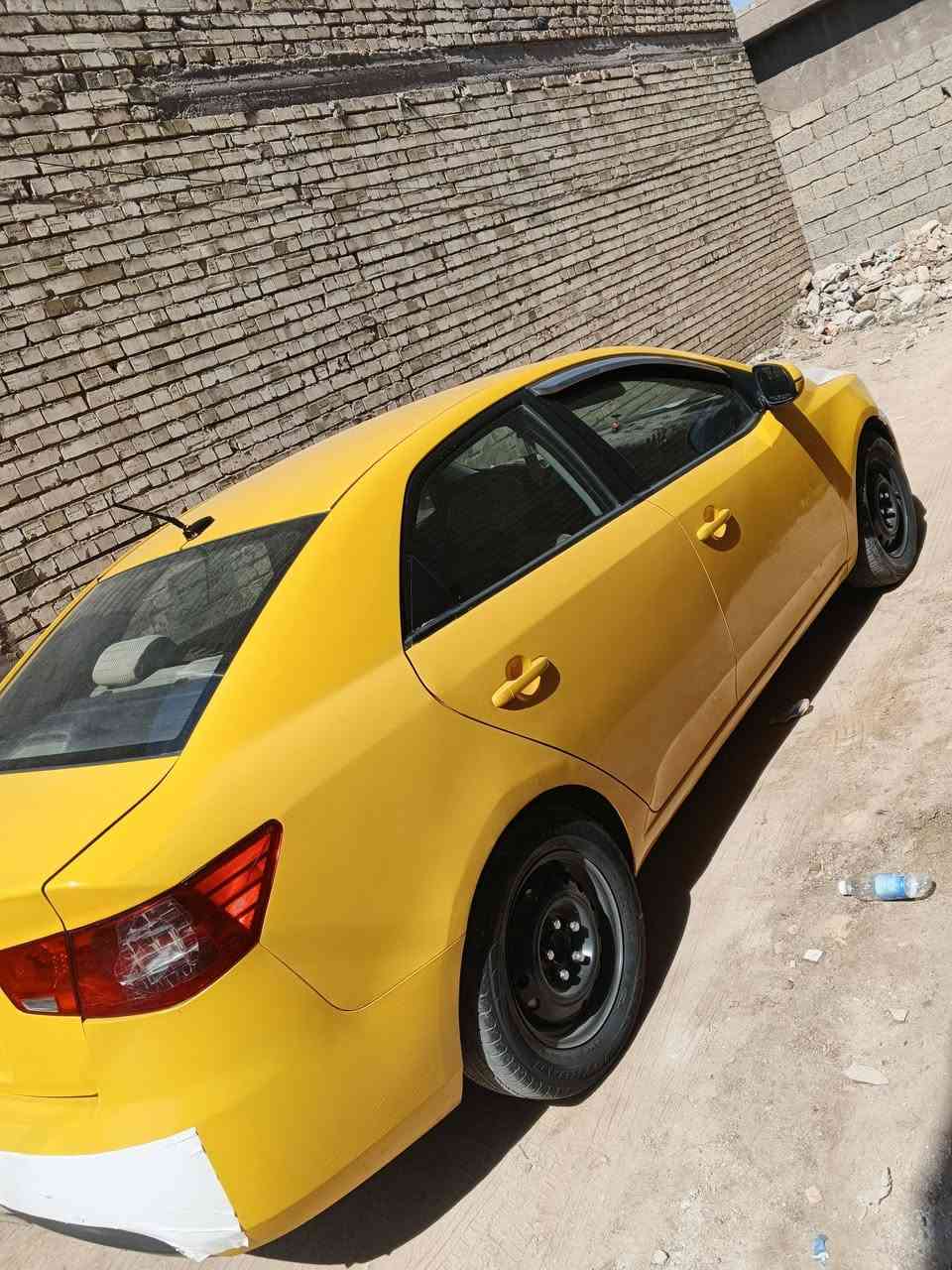 فورتي مديل 2012 وارد امريكي حادثه جاملغ وبنيد بدون دواخل محرك 2000 دوش وتبريد خير من الله   سعر 81 وبيه مجال لشراي مكان سياره بغداد سبع قصور قرب حي اؤر رقم الهاتف ***********
