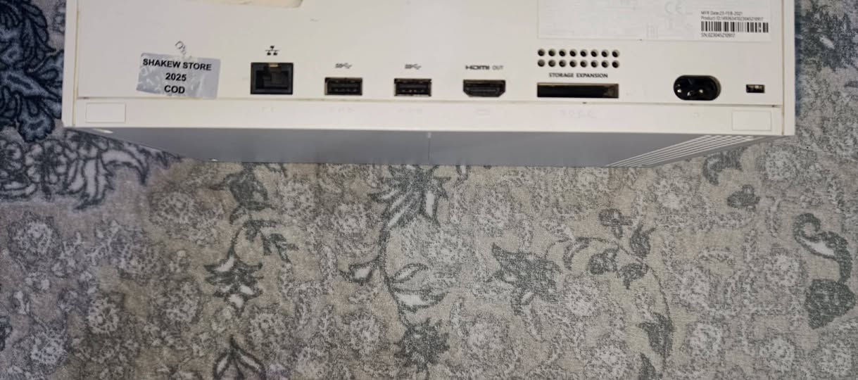 xbox seris s نەکراوە بۆفرۆشتن دومانگ گەیمپاسی تیایە پاتریو دەسکی وایەری لەگەڵە     ***********
