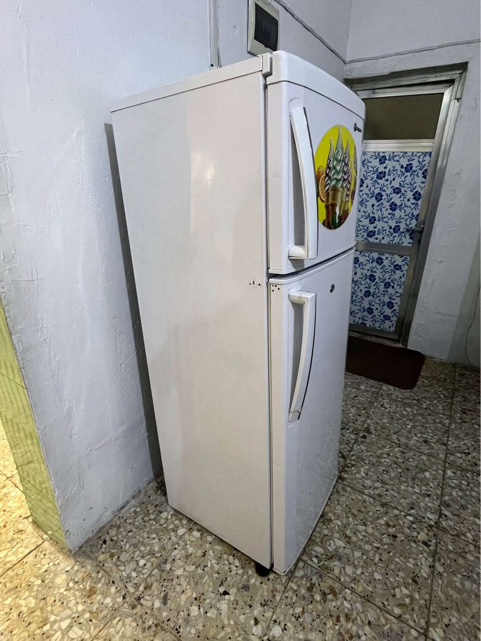 ثلاجه الريان طولها ١٤٥ شغاله سعرها 110 وبيه مجال المكان نهايه الشعله منطقه الدهله *********** بغداد, العراق
