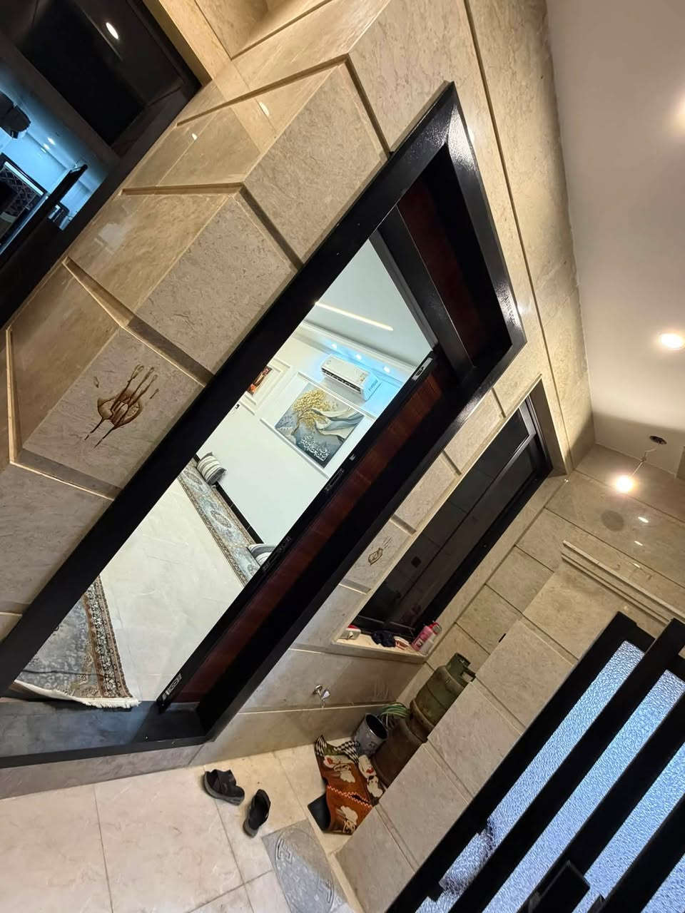 🏠 مشتمل بناء زيرو للبيع 🧿
📍موقع///  شارع فلسطين محله 505 
🛑المساحه الكليه: 100 متر 
🛑الواجه ///    5 متر 
🛑النزال ///     20 متر 
🟡 يحتوي على اربع غرف نوم 
✅للاستفسار الاتصال على الأرقام الموجودة:
📞 ***********
📞 ***********
📞***********

📝 نستقبل كافة طلباتكم وعروضكم وعلى مدار الساعة ⏱️
🥇عدنا طرق عرض مميزة من خلال تطبيقنا العقاري، 
                      ( عقارات الجبل 🥇)
