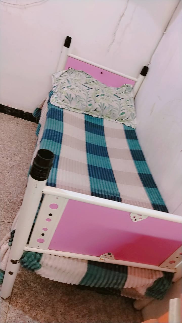 للبيع جرابي أطفال طابقين وينفصلون هم ب٥٠ وبيهم مجال (***********)
