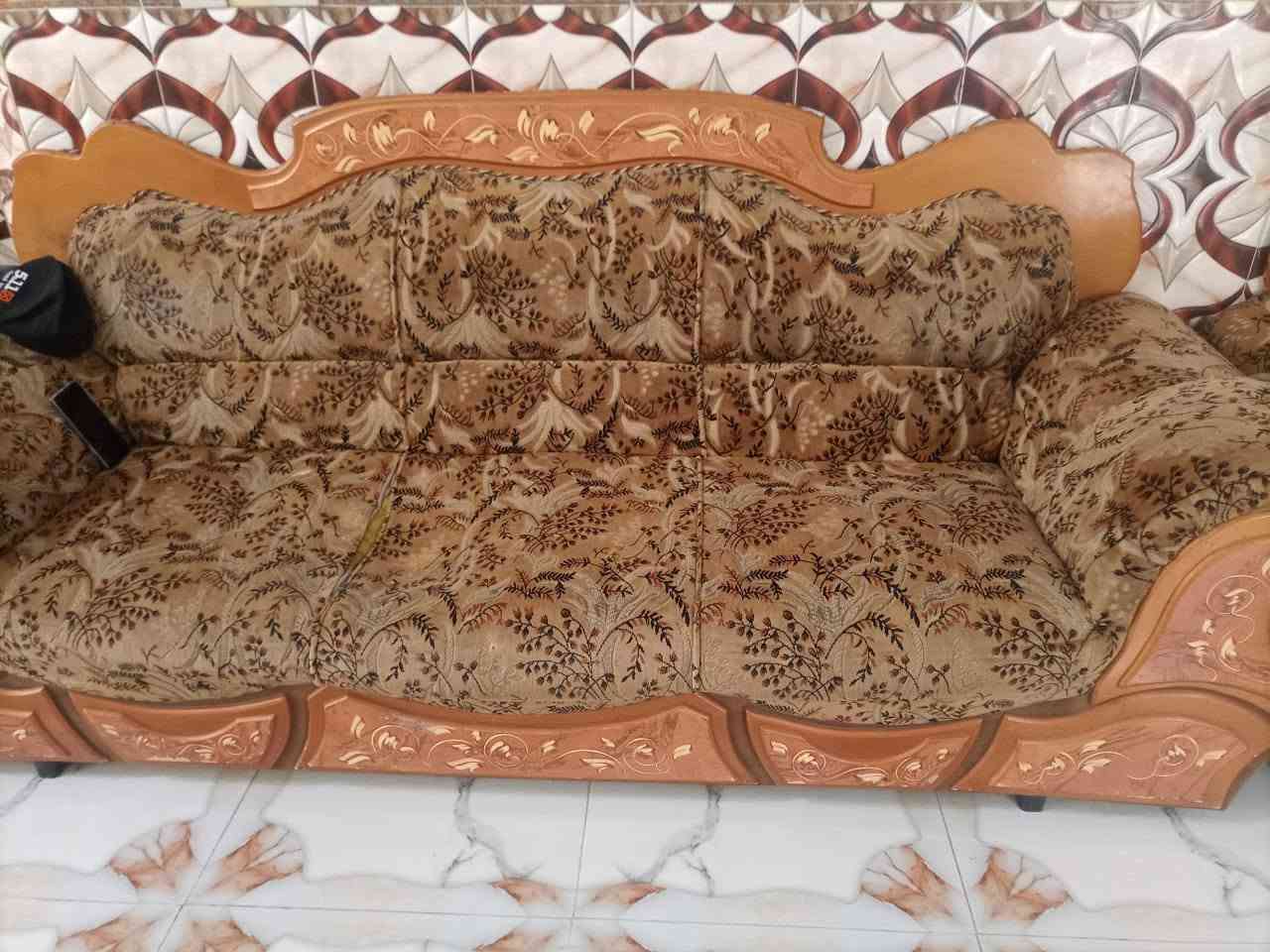 تخم • ٥ قطع • نظيف