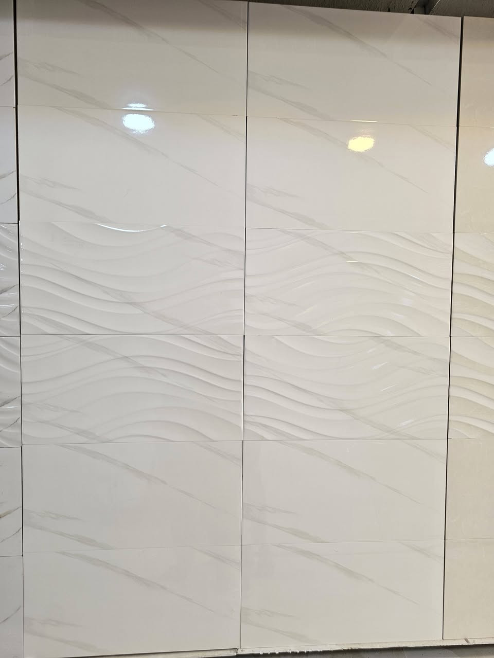 #جداري سيراميك شركة #كارينو بقياس 30*60 متوفر الآن لدينا...

- عدالة 100% 🔥
- دقة ولمعان ✨️
- صلابة وقوة 💪

للتواصل// *********** |  *********** 

العنوان: واسط الزبيدية - الشارع الصيني - تبعد عن بوابة #الجسر الزبيدية 800 متر
