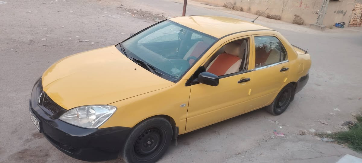 لانسر ٢٠١٠ مكينه كير كفاله السياره صبغ عام اثر جفيه شواصي مابيهن شي ولا التكم متاذايه صدرها الامامي تعبان السعر ٤٥ بيها مجال مكاني شهربان *********** رقم ديالى دولي

